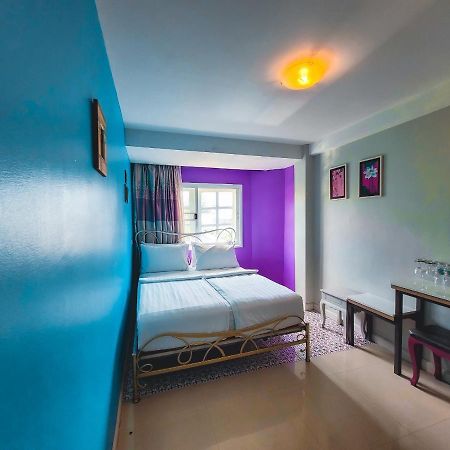 Хостел Bb House Rambuttri Бангкок Екстер'єр фото