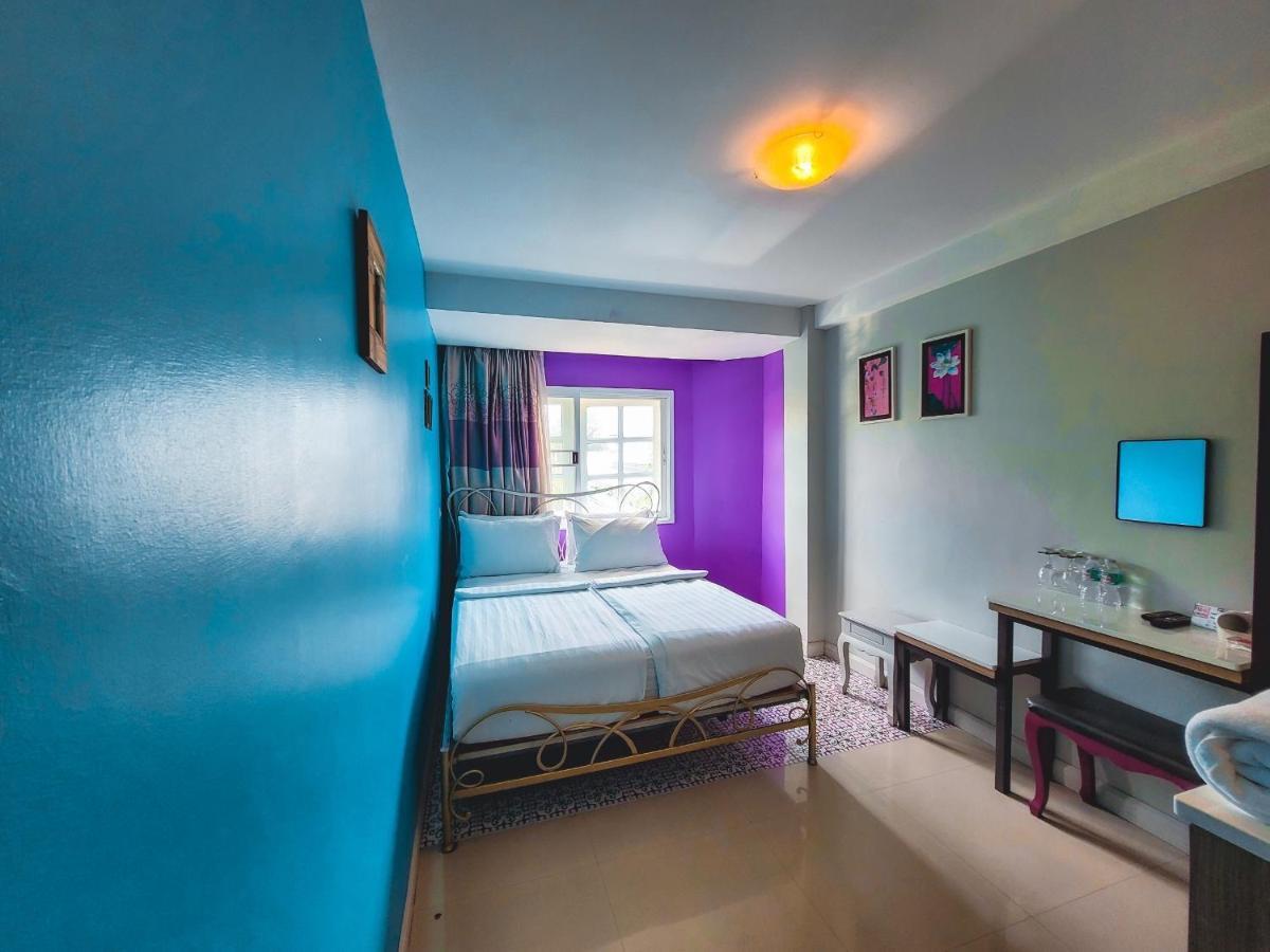 Хостел Bb House Rambuttri Бангкок Екстер'єр фото