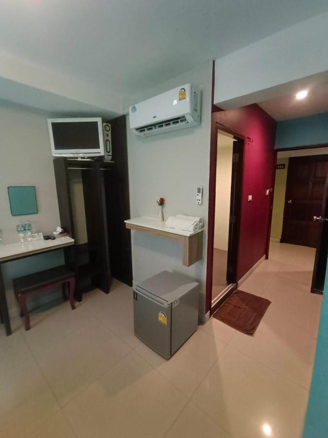 Хостел Bb House Rambuttri Бангкок Екстер'єр фото